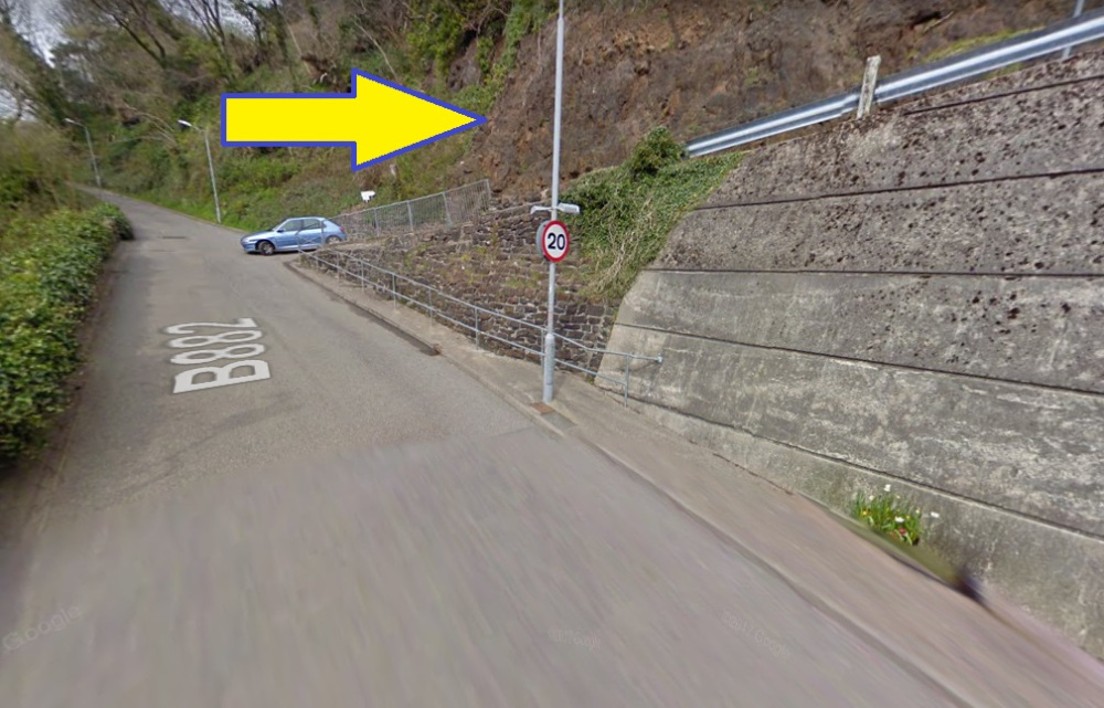 Then very sharp right 100 yds up the hill